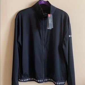 NWT! Under Armour black loose sweater -M